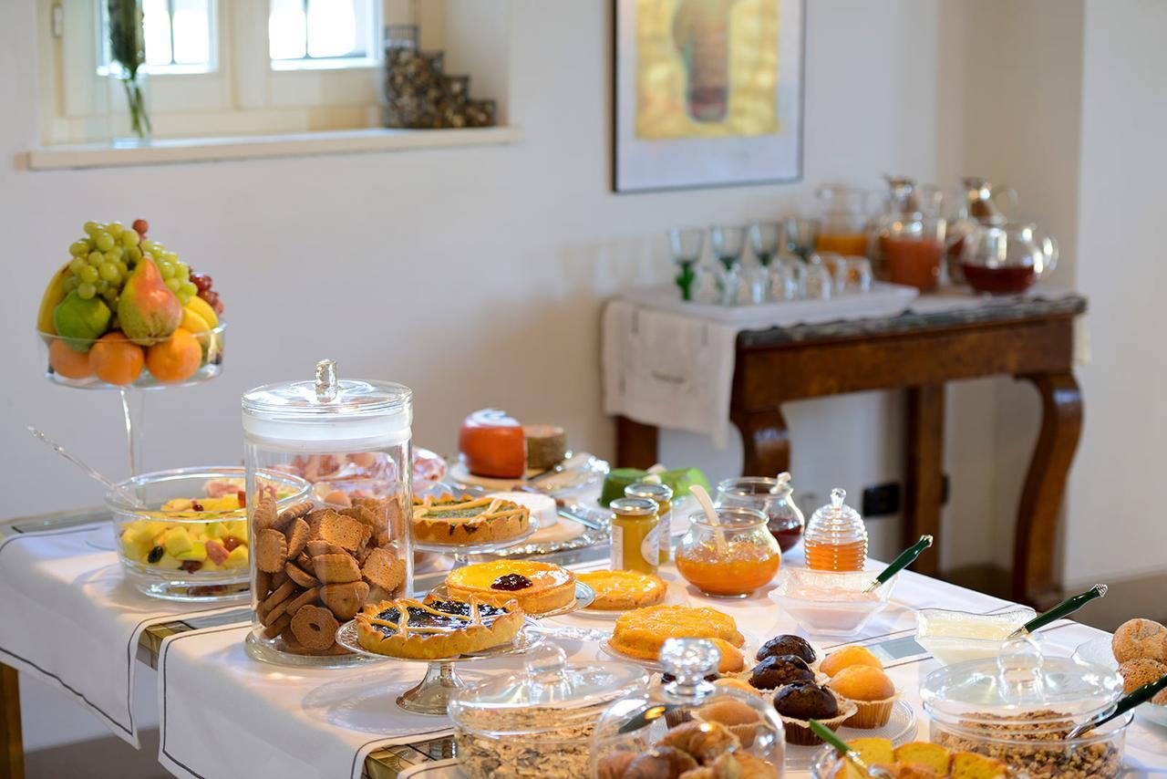 Ai Santinelli Bed & Breakfast Vorno Luaran gambar