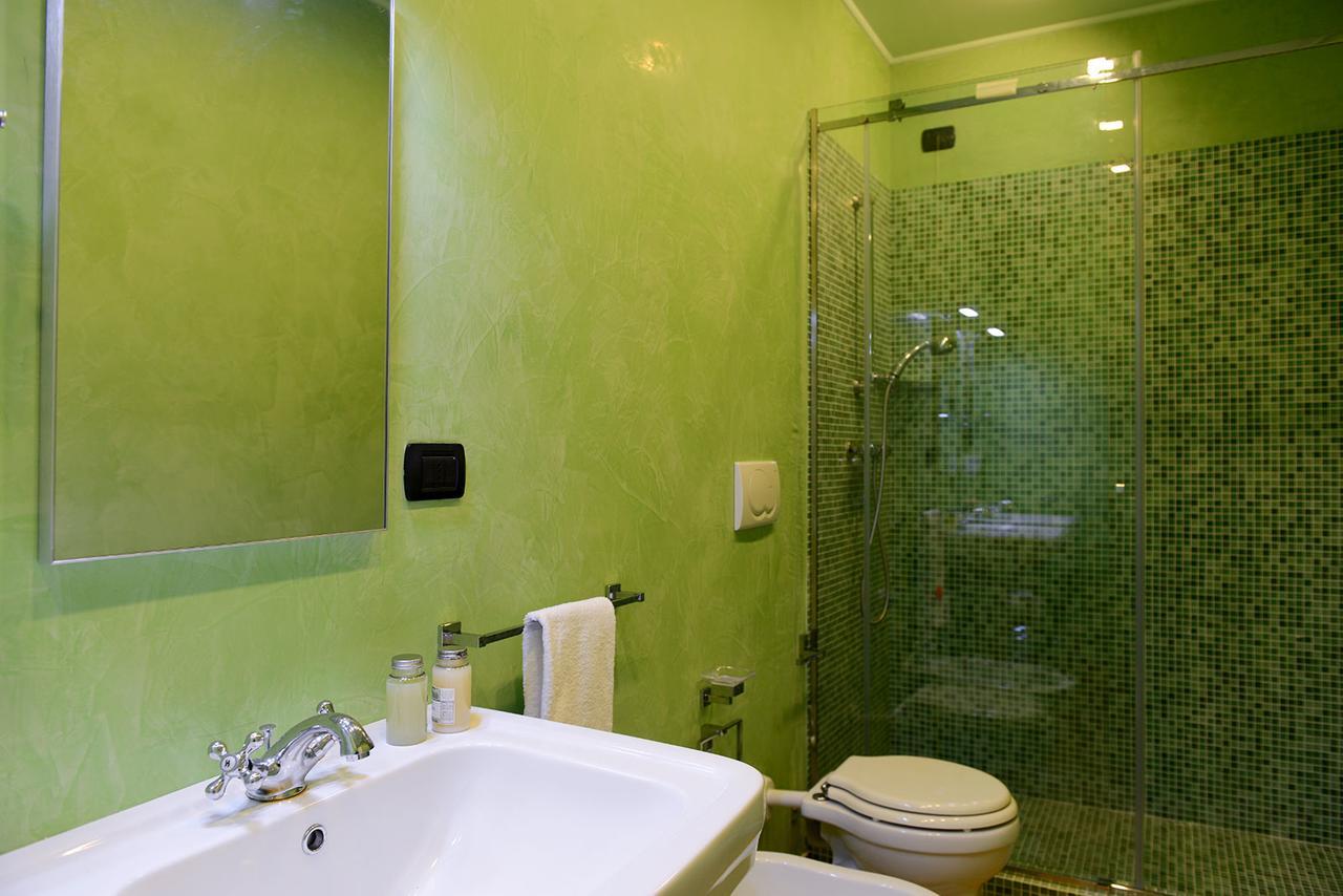 Ai Santinelli Bed & Breakfast Vorno Luaran gambar